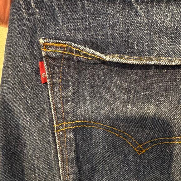 Levi's 501 Mens Straight Leg Button Fly 38x32 Rare Red R Only Tab Classic Blue - Picture 8 of 8